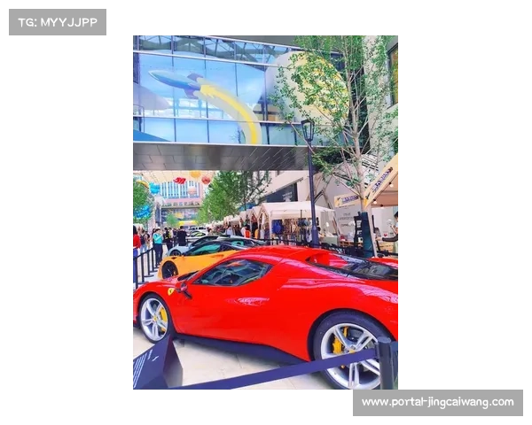 曼联球员豪车亮相，停车场成奢华车展新地标