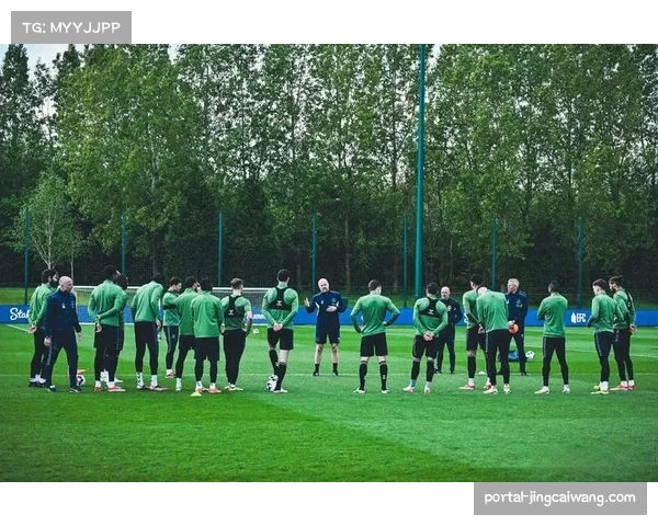 全场比赛结束，卢顿2-2绝平埃弗顿，双方各取一分